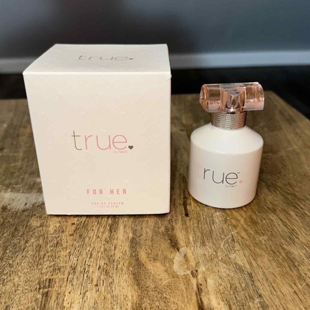 True by Rue 21 Limited Edition perfume spray‎ 1.7 oz. NIB